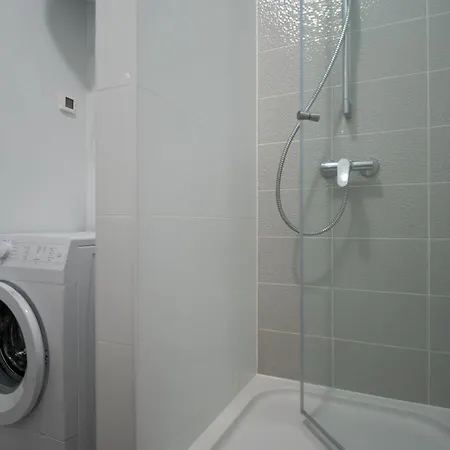 Ante Apartment *